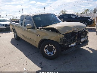 1999 Ford F-250, VIN 1FTRX27L2XKA27388. Фото 1 з 6 з аукціону IAAI. Каталог авто зі США OpenDataCar.