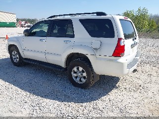2006 Toyota 4Runner, VIN JTEZU14R768055464. Фото 3 з 6 з аукціону IAAI. Каталог авто зі США OpenDataCar.