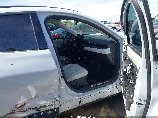 2022 Ford Mustang Mach-E, VIN 3FMTK3RM7NMA40963. Фото 5 з 6 з аукціону IAAI. Каталог авто зі США OpenDataCar.