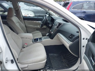2010 Subaru Outback, VIN 4S4BRCHC5A3340447. Фото 5 з 6 з аукціону IAAI. Каталог авто зі США OpenDataCar.