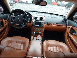 2005 Maserati Quattroporte, VIN ZAMCE39A450014479. Фото 5 з 6 з аукціону IAAI. Каталог авто зі США OpenDataCar.
