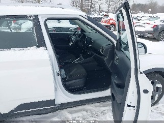 2025 Hyundai Venue, VIN KMHRC8A36SU414008. Zdjęcie 5 z 6 z aukcji IAAI. Katalog aut z USA OpenDataCar.