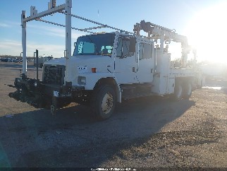 2001 Freightliner Medium Conventional, VIN 1FVHBXAK71HH51354. Фото 2 з 6 з аукціону IAAI. Каталог авто зі США OpenDataCar.