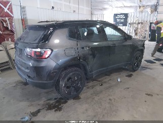 2019 Jeep Compass, VIN 3C4NJDBB0KT731090. Фото 4 з 6 з аукціону IAAI. Каталог авто зі США OpenDataCar.