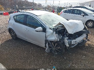 2018 Toyota Prius C, VIN JTDKDTB39J1612909. Фото 1 з 6 з аукціону IAAI. Каталог авто зі США OpenDataCar.