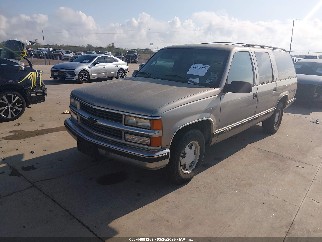 1999 Chevrolet Suburban 1500, VIN 3GNEC16R8XG135538. Фото 2 з 6 з аукціону IAAI. Каталог авто зі США OpenDataCar.