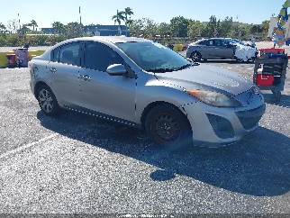 2011 Mazda 3, VIN JM1BL1UF8B1377418. Фото 1 з 6 з аукціону IAAI. Каталог авто зі США OpenDataCar.