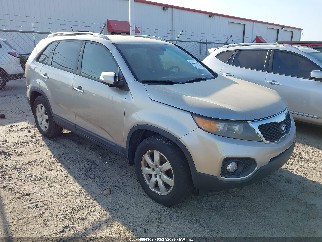 2013 Kia Sorento, VIN 5XYKT3A65DG361048. Фото 1 з 6 з аукціону IAAI. Каталог авто зі США OpenDataCar.
