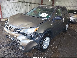 2015 Toyota RAV4, VIN JTMZFREV4FD065787. Фото 2 з 6 з аукціону IAAI. Каталог авто зі США OpenDataCar.