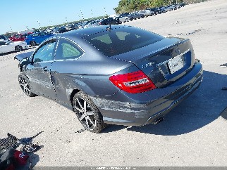 2015 Mercedes-benz C-Class, VIN WDDGJ4HB0FG367009. Zdjęcie 3 z 6 z aukcji IAAI. Katalog aut z USA OpenDataCar.