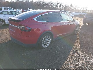 2016 Tesla Model X, VIN 5YJXCAE25GF019497. Фото 4 из 6 с аукциона IAAI. Каталог авто из США OpenDataCar.