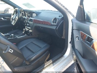 2012 Mercedes-benz C-Class, VIN WDDGF4HB9CA601941. Фото 5 из 6 с аукциона IAAI. Каталог авто из США OpenDataCar.