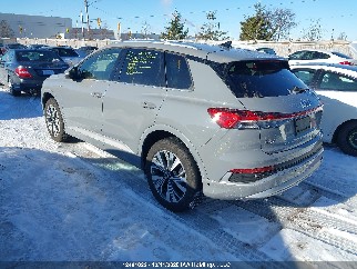 2023 Audi Q4 e-tron, VIN WA1M2AFZ7PP066323. Фото 3 з 6 з аукціону IAAI. Каталог авто зі США OpenDataCar.