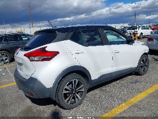 2020 Nissan Kicks, VIN 3N1CP5CV6LL481315. Фото 4 з 6 з аукціону IAAI. Каталог авто зі США OpenDataCar.