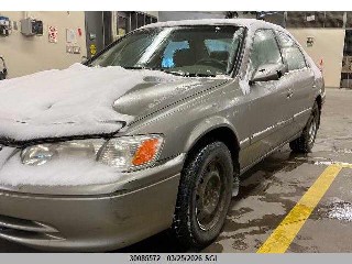 2001 Toyota Camry, VIN JT2BG22K110589844. Zdjęcie 3 z 6 z aukcji IAAI. Katalog aut z USA OpenDataCar.