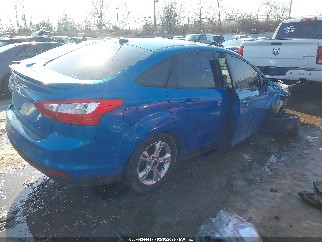 2012 Ford Focus, VIN 1FAHP3F22CL173830. Фото 4 з 6 з аукціону IAAI. Каталог авто зі США OpenDataCar.