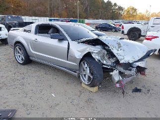 2008 Ford Mustang, VIN 1ZVHT82H885182358. Zdjęcie 1 z 6 z aukcji IAAI. Katalog aut z USA OpenDataCar.
