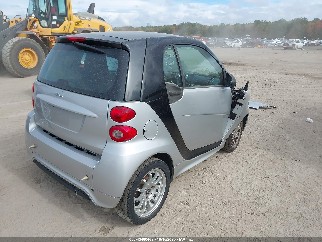 2014 Smart Fortwo, VIN WMEEJ3BA3EK747020. Фото 4 з 6 з аукціону IAAI. Каталог авто зі США OpenDataCar.
