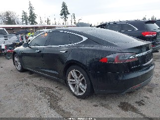 2013 Tesla Model S, VIN 5YJSA1AC6DFP10726. Фото 3 з 6 з аукціону IAAI. Каталог авто зі США OpenDataCar.