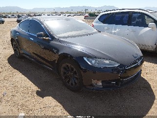 2014 Tesla Model S, VIN 5YJSA1H17EFP49993. Фото 1 из 6 с аукциона IAAI. Каталог авто из США OpenDataCar.