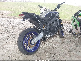 2024 Yamaha MT09, VIN JYARN95E5RA000600. Photo 4 of 6 from IAAI auction. OpenDataCar US salvage catalog.
