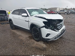 2021 Volkswagen Atlas Cross Sport, VIN 1V2WC2CA2MC237495. Фото 1 из 6 с аукциона IAAI. Каталог авто из США OpenDataCar.