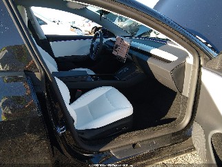 2025 Tesla Model 3, VIN 5YJ3E1EA1SF040243. Фото 5 з 6 з аукціону IAAI. Каталог авто зі США OpenDataCar.