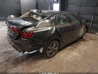 2023 Kia Forte, VIN 3KPF24AD2PE661057. Фото 4 з 6 з аукціону IAAI. Каталог авто зі США OpenDataCar.