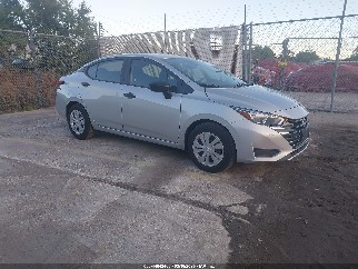 2024 Nissan Versa, VIN 3N1CN8DV7RL925803. Фото 1 з 6 з аукціону IAAI. Каталог авто зі США OpenDataCar.