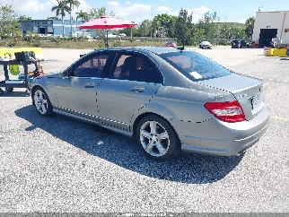 2010 Mercedes-benz C-Class, VIN WDDGF8BB4AR103211. Фото 3 з 6 з аукціону IAAI. Каталог авто зі США OpenDataCar.