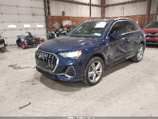 2022 Audi Q3, VIN WA1DECF33N1031275. Фото 2 з 6 з аукціону IAAI. Каталог авто зі США OpenDataCar.