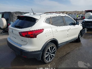 2018 Nissan Rogue Sport, VIN JN1BJ1CR9JW208398. Zdjęcie 4 z 6 z aukcji IAAI. Katalog aut z USA OpenDataCar.