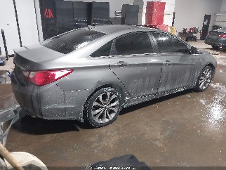 2013 Hyundai Sonata, VIN 5NPEC4ABXDH721584. Фото 4 з 6 з аукціону IAAI. Каталог авто зі США OpenDataCar.