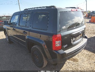2015 Jeep Patriot, VIN 1C4NJPBA2FD171562. Фото 3 з 6 з аукціону IAAI. Каталог авто зі США OpenDataCar.