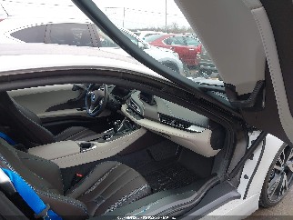 2019 Bmw i8, VIN WBY2Z4C57K7E89845. Фото 5 из 6 с аукциона IAAI. Каталог авто из США OpenDataCar.