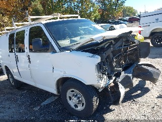 2015 Chevrolet Express 3500, VIN 1GCZGTCGXF1104818. Zdjęcie 1 z 6 z aukcji IAAI. Katalog aut z USA OpenDataCar.