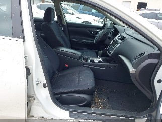 2017 Nissan Altima, VIN 1N4AL3AP5HC193075. Фото 5 з 6 з аукціону IAAI. Каталог авто зі США OpenDataCar.