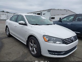 2015 Volkswagen Passat, VIN 1VWBV7A37FC071437. Фото 1 з 6 з аукціону IAAI. Каталог авто зі США OpenDataCar.