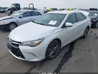 2016 Toyota Camry, VIN 4T1BF1FK9GU167798. Фото 2 из 6 с аукциона IAAI. Каталог авто из США OpenDataCar.
