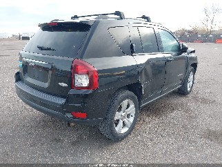 2016 Jeep Compass, VIN 1C4NJDEB9GD781172. Zdjęcie 4 z 6 z aukcji IAAI. Katalog aut z USA OpenDataCar.
