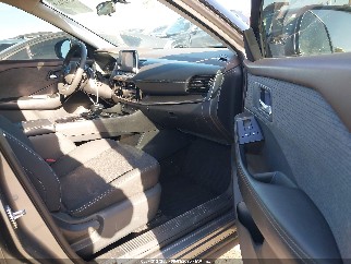 2021 Nissan Rogue, VIN 5N1AT3BA0MC704122. Фото 5 з 6 з аукціону IAAI. Каталог авто зі США OpenDataCar.