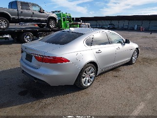 2016 Jaguar XF, VIN SAJBD4BV8GCY11133. Фото 4 из 6 с аукциона IAAI. Каталог авто из США OpenDataCar.