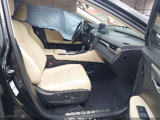 2022 Lexus RX 350L, VIN JTJAZKFA7N2036797. Zdjęcie 5 z 6 z aukcji IAAI. Katalog aut z USA OpenDataCar.