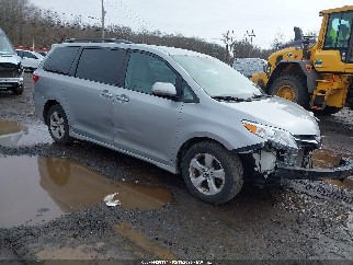 2019 Toyota Sienna, VIN 5TDKZ3DC3KS011501. Фото 1 з 6 з аукціону IAAI. Каталог авто зі США OpenDataCar.