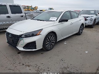 2024 Nissan Altima, VIN 1N4BL4DV1RN329180. Фото 2 з 6 з аукціону IAAI. Каталог авто зі США OpenDataCar.