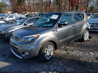 2018 Kia Soul, VIN KNDJP3A56J7586174. Фото 2 з 6 з аукціону IAAI. Каталог авто зі США OpenDataCar.