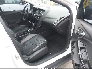 2017 Ford Focus, VIN 1FADP3N2XHL239192. Фото 5 з 6 з аукціону IAAI. Каталог авто зі США OpenDataCar.