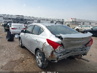 2013 Nissan Versa, VIN 3N1CN7AP0DL876419. Фото 3 з 6 з аукціону IAAI. Каталог авто зі США OpenDataCar.