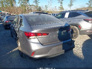 2019 Hyundai Sonata, VIN 5NPE34AF9KH814306. Фото 3 з 6 з аукціону IAAI. Каталог авто зі США OpenDataCar.
