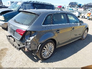 2018 Audi A3 e-tron, VIN WAUTPBFF9JA098504. Фото 4 из 6 с аукциона IAAI. Каталог авто из США OpenDataCar.